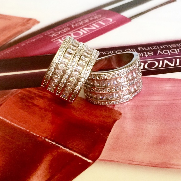 Baguette/Round Multi-Row CZ Ring. - Picture 7 of 8